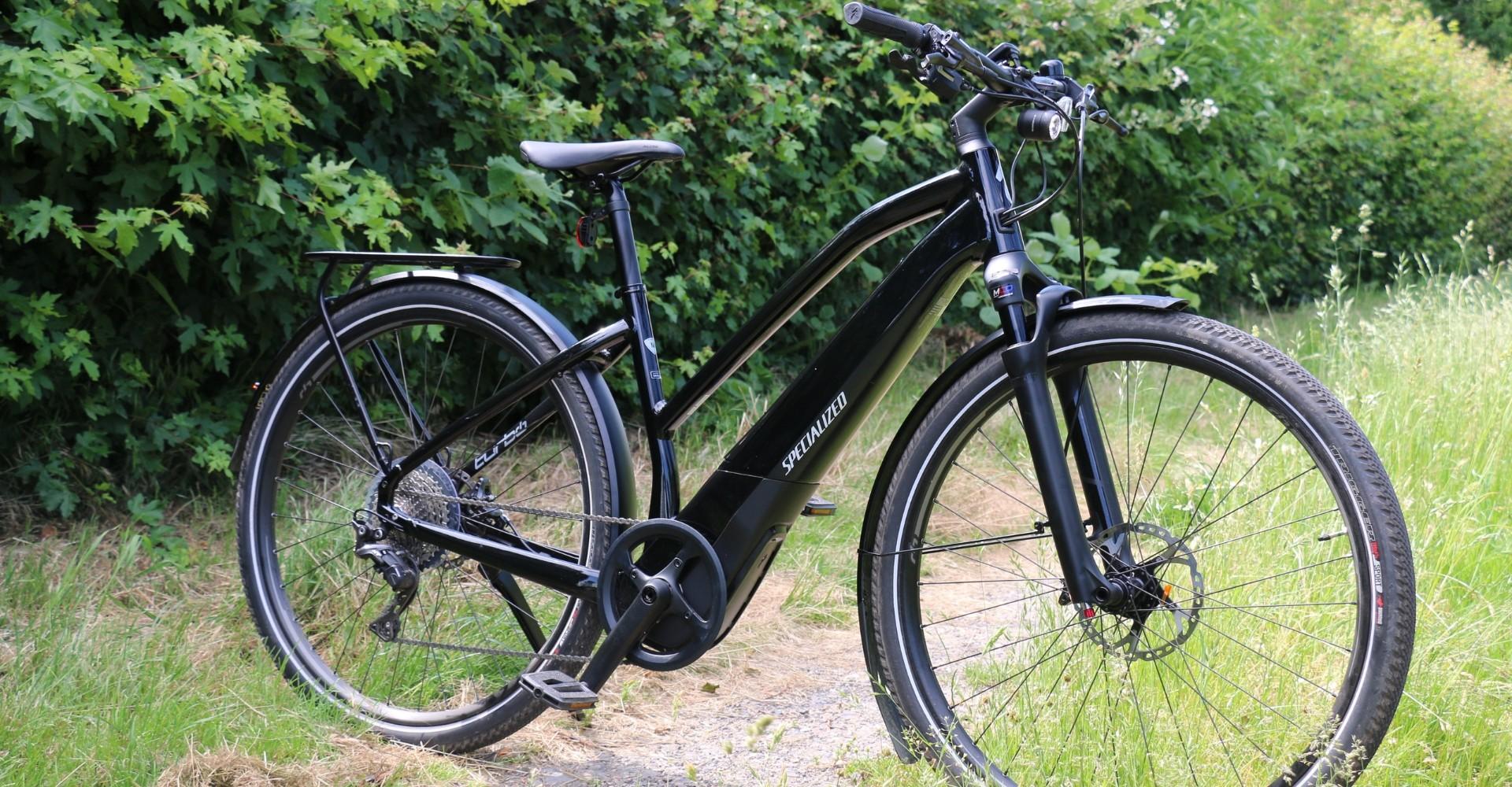 Specialized Turbo Vado 5.0 e-Bike im Grünen