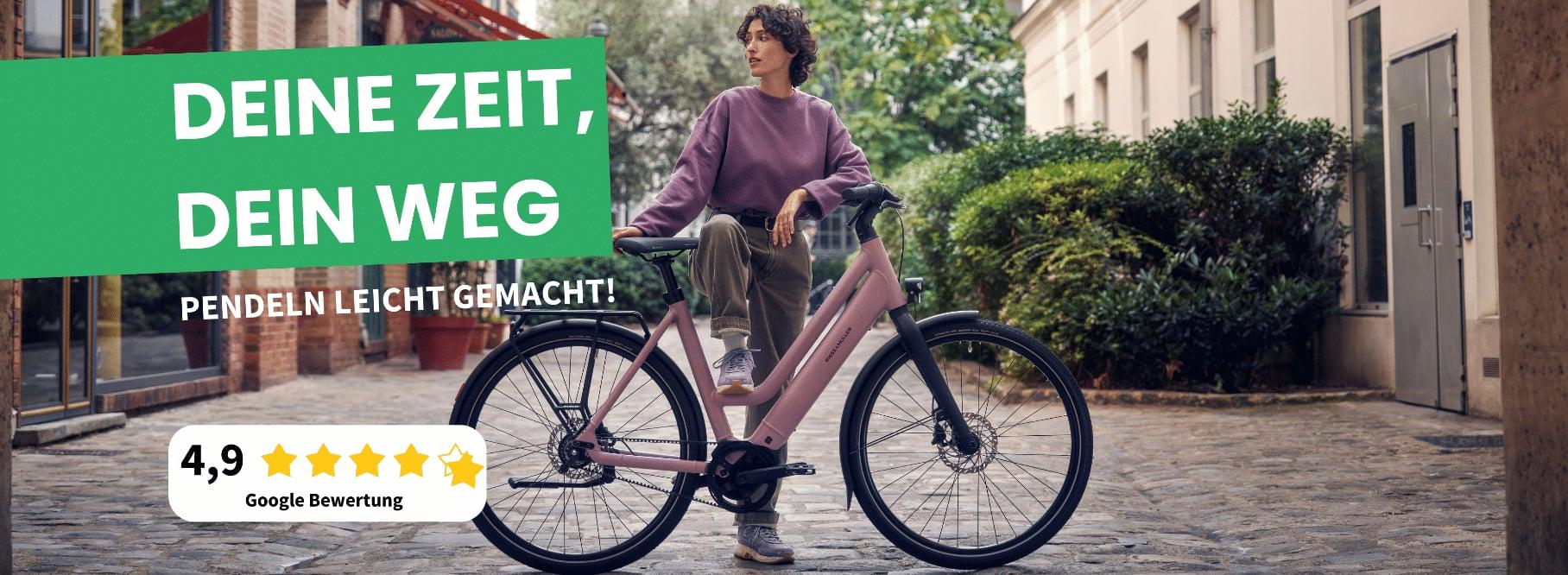Werbung fĂĽr E-Bike mit Person auf Kopfsteinpflaster