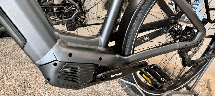 Pinion Getriebeeinheit an E-Bike mit Riemenantrieb
